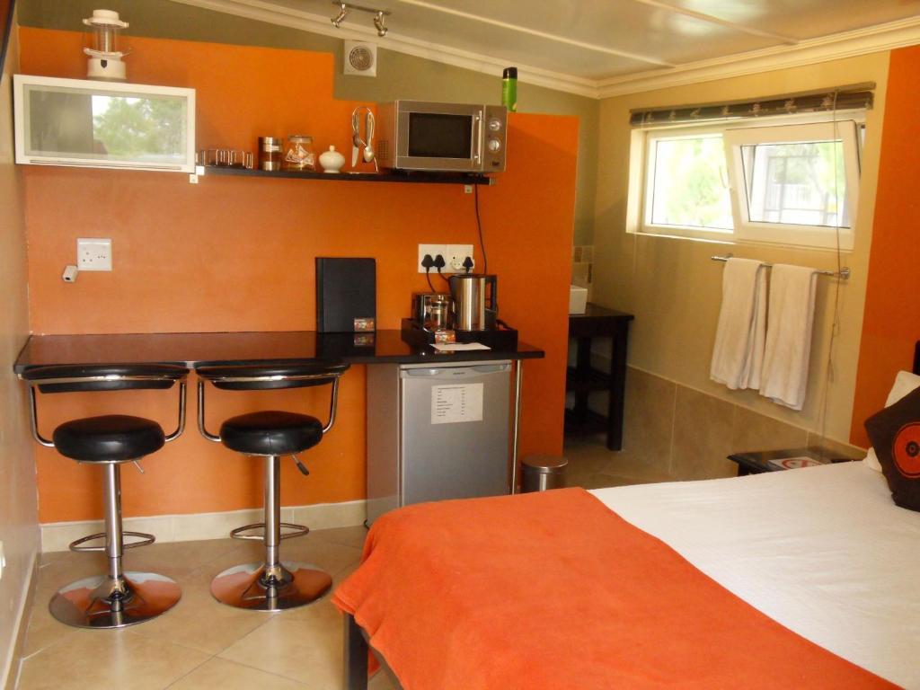 Haus Holzapfel Otel Beaufort West Oda fotoğraf