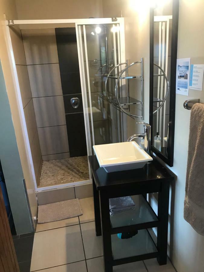 Haus Holzapfel Otel Beaufort West Dış mekan fotoğraf