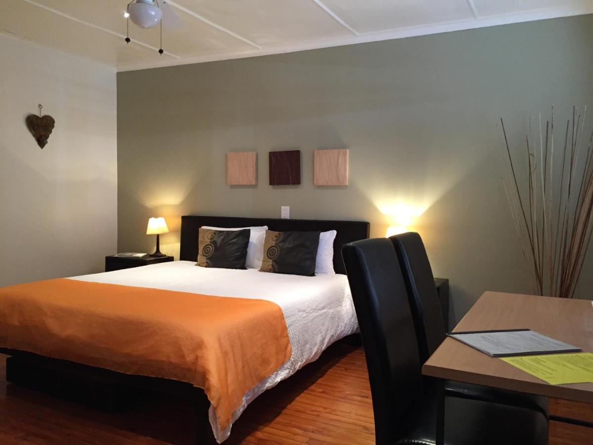 Haus Holzapfel Otel Beaufort West Dış mekan fotoğraf